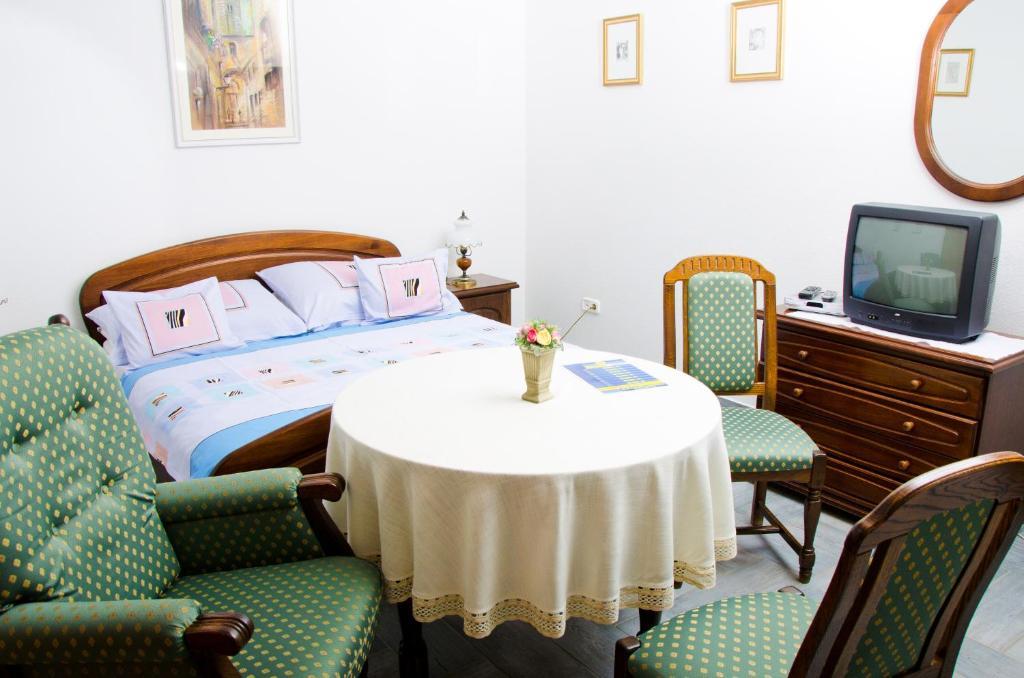Samson Apartment Hajdúszoboszló Quarto foto