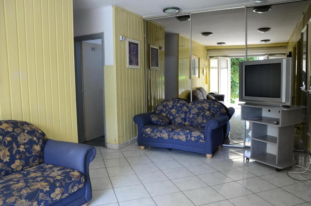Samson Apartment Hajdúszoboszló Quarto foto